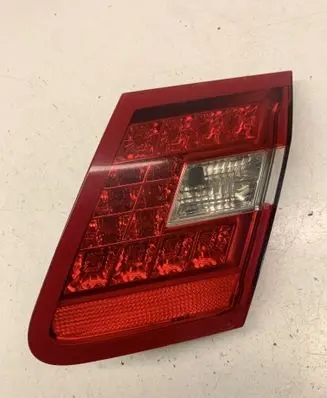 Mercedes-Benz E W212 Tailgate rear/tail lights A2128200864
