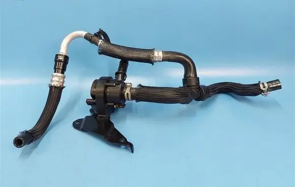 Ford Explorer Water pump L1M3-18D473-FBC