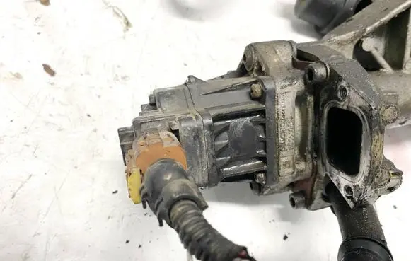 Opel Insignia A EGR valve 55566052