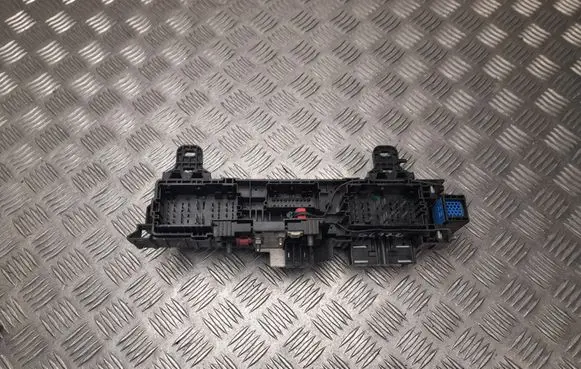 Tesla Model S Fuse box set 103440500F