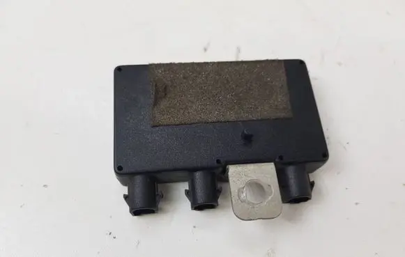 Rover 75 Antenna control unit XUE100001