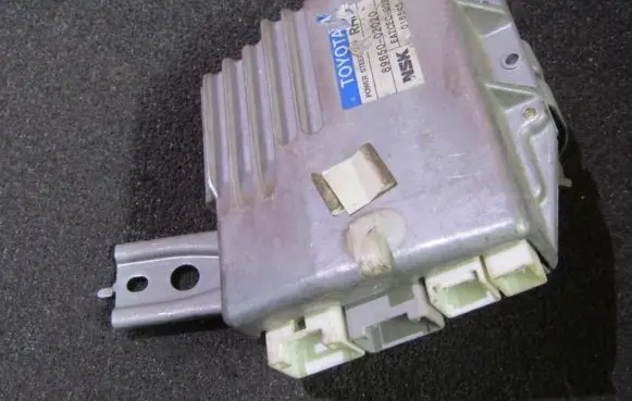 Toyota Corolla E120 E130 Power steering control unit/module 8965002020 016545