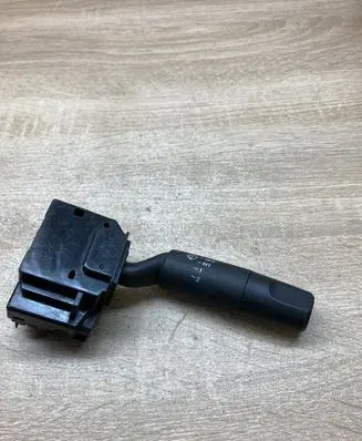Mazda 5 Wiper control stalk 17D682