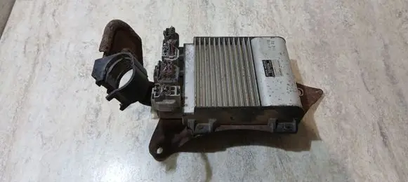 Toyota Avensis T270 Fuel injection control unit/module 8987120080