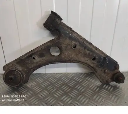 Opel Corsa D Front upper control arm/wishbone 