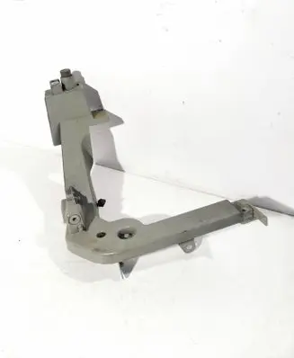 Volvo XC40 Fender mounting bracket 32234762 32277558