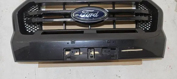 Ford Ranger Front grill JB3B8350B