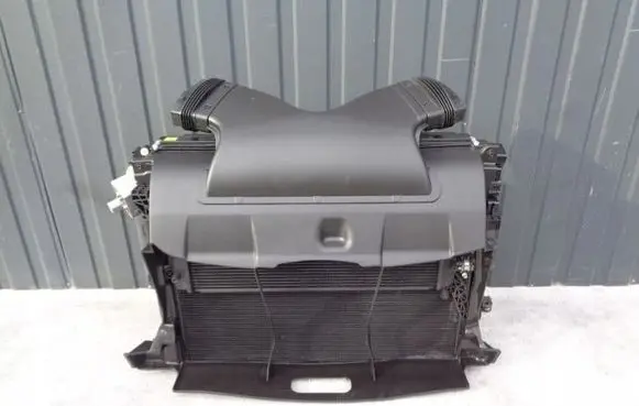 Maserati Ghibli Radiator set 