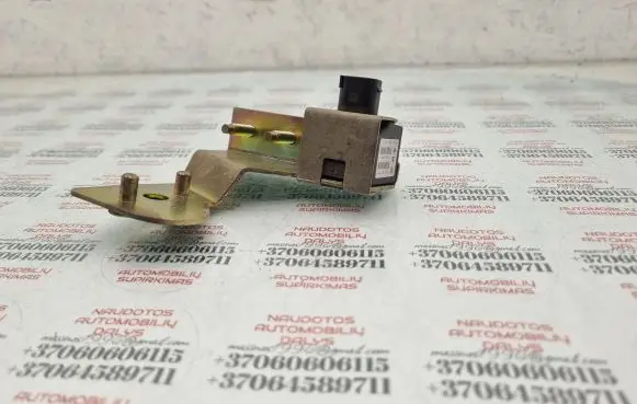 Volkswagen Golf IV ESP acceleration yaw rate sensor 1J0907651