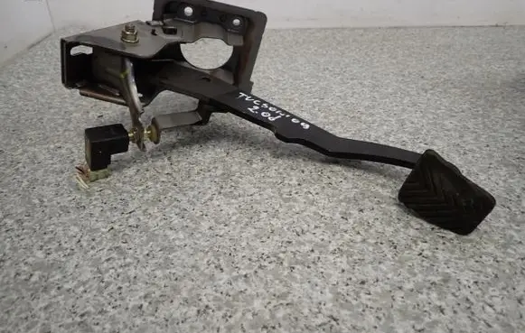 Hyundai Tucson JM Pedal assembly 