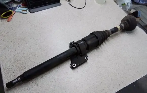 Front driveshaft