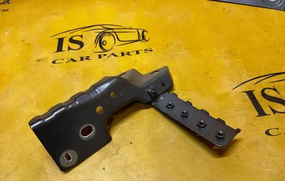 Renault Espace VI Fender mounting bracket 625650000R