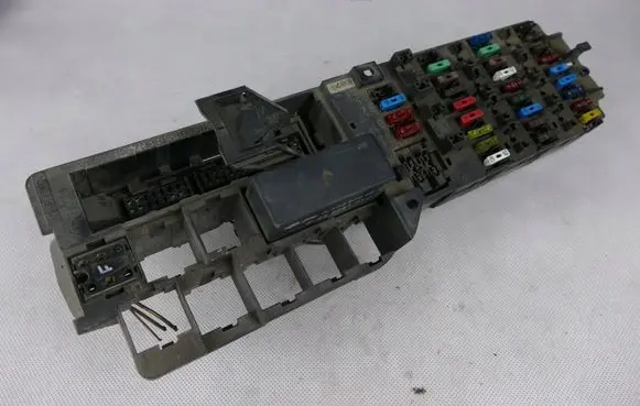 Mercedes-Benz C W202 Fuse module