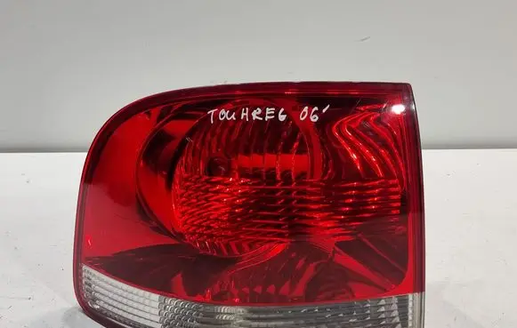 Volkswagen Touareg I Rear/tail lights 7L6945095K