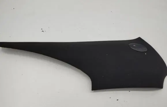 Maserati Quattroporte (C) pillar trim