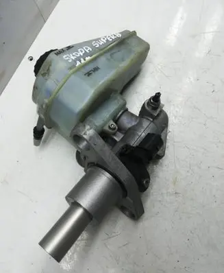 Master brake cylinder