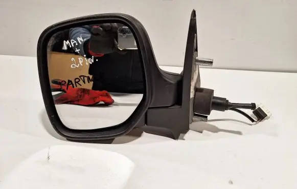 Peugeot Partner Front door electric wing mirror
