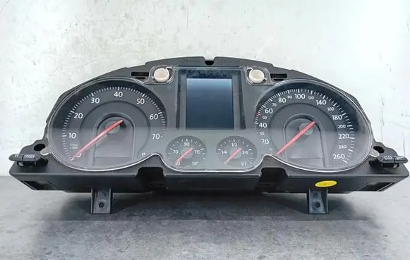Volkswagen PASSAT B6 Speedometer (instrument cluster) 