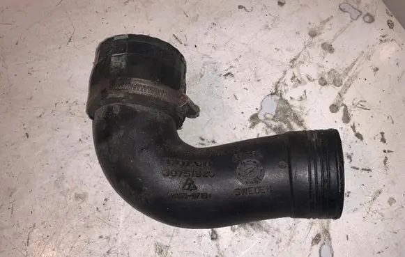 Volvo XC60 Engine coolant pipe/hose 30751920 D2315