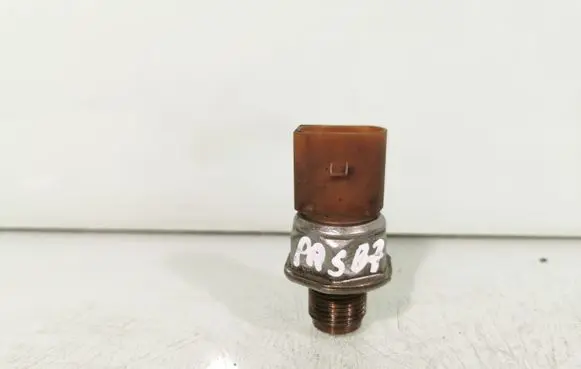 Fuel pressure sensor