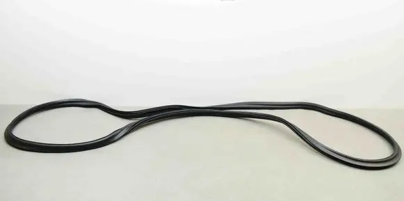Skoda Fabia Mk4 (6VA) Trunk rubber seal (body) 6VE827705