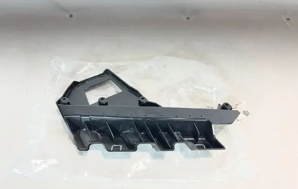 Tesla Model 3 Headlight/headlamp mounting bracket 145337700A