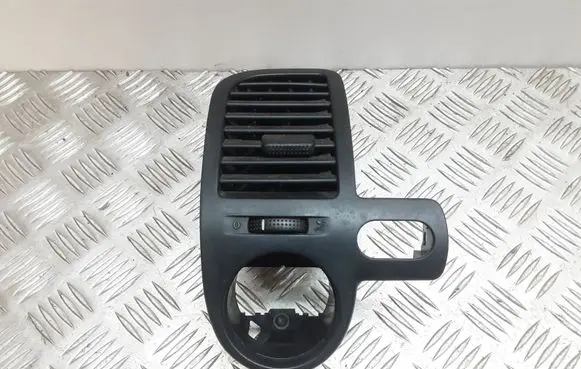 Volkswagen Polo III 6N 6N2 6NF Dashboard side air vent grill/cover trim 6X1819703