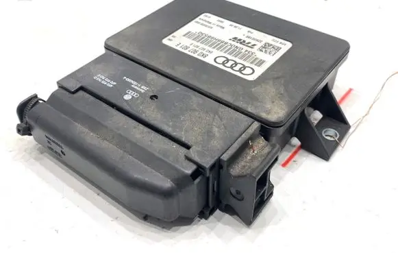Audi A5 8T 8F Brake system control unit/module 8K0907801E
