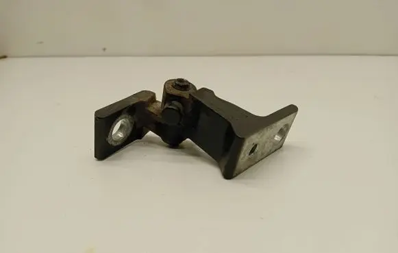 Audi A4 S4 B8 8K Front door upper hinge 8K0831402E