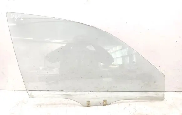 Mazda 626 Front door window glass four-door 43R00014 M400 AS2