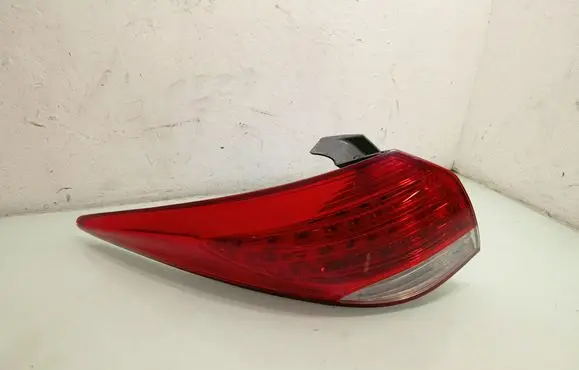 Rear/tail lights