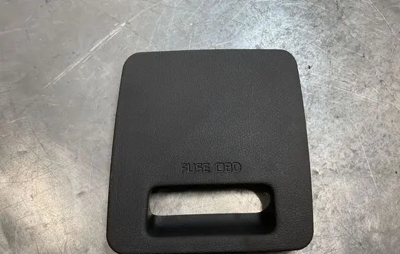 Hyundai i10 Fuse box cover 91990K7010