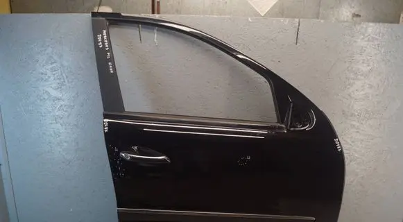 Mercedes-Benz ML W164 Front door