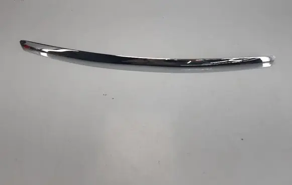 Ford Focus Front bumper upper radiator grill