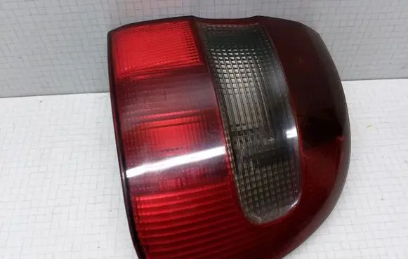 Volvo S40, V40 Rear/tail lights