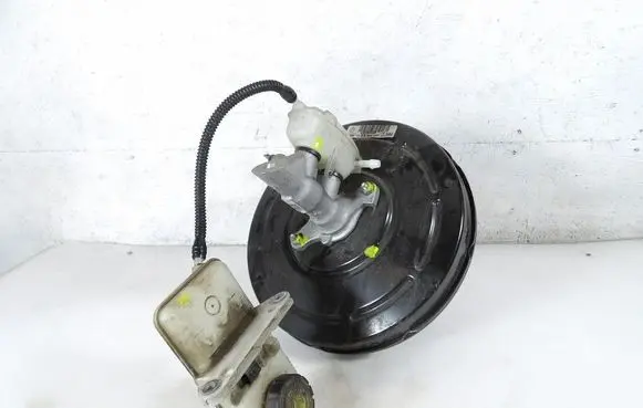 Renault Scenic III - Grand scenic III Brake booster 472100005R