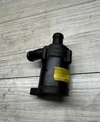 Audi A3 S3 A3 Sportback 8P Electric auxiliary coolant/water pump 7L0965561L 20507 12402050300