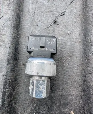 Air conditioning (A/C) pressure sensor