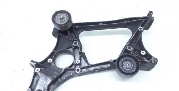 Mercedes-Benz CLS C218 X218 Generator/alternator bracket A6512011909