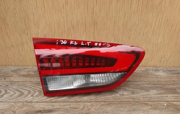 Hyundai i30 Tailgate rear/tail lights 92403-G4500