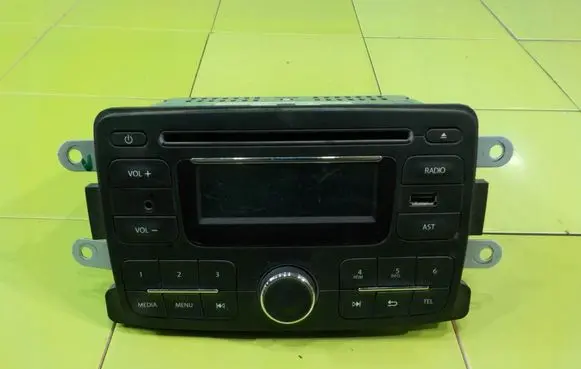 Dacia Logan II Radio/CD/DVD/GPS head unit V29009849K