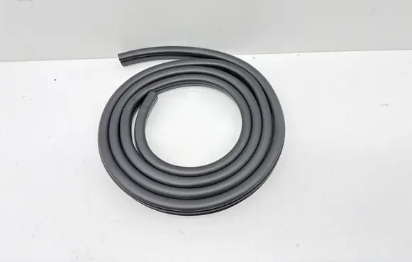 Subaru Forester SL Front door rubber seal 