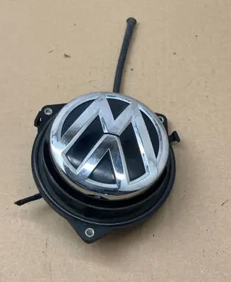 Volkswagen Golf VII Tailgate/trunk/boot exterior handle 5G9827469D