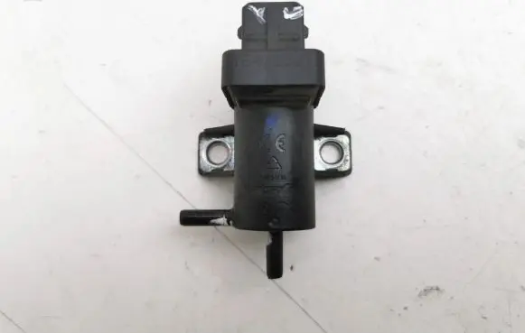 Nissan Qashqai J12 Valve vacuum 8200762162