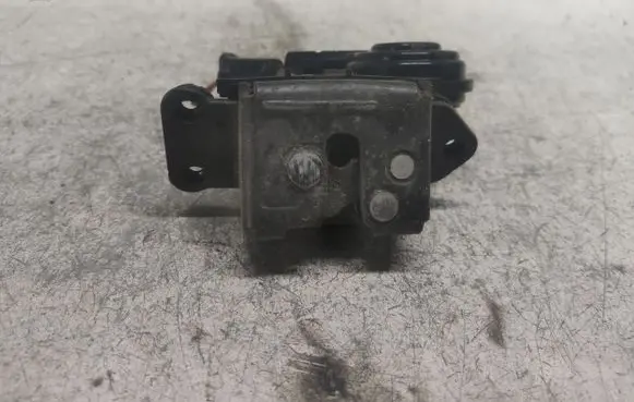 Toyota Verso Tailgate/trunk/boot lock/catch/latch
