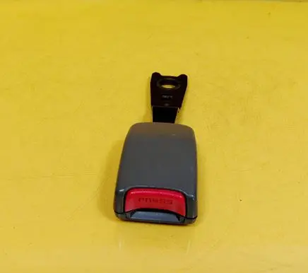 KIA Rio Front seatbelt buckle 