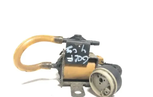 Volkswagen Golf IV Turbo solenoid valve 054906267A 72148300 98T271
