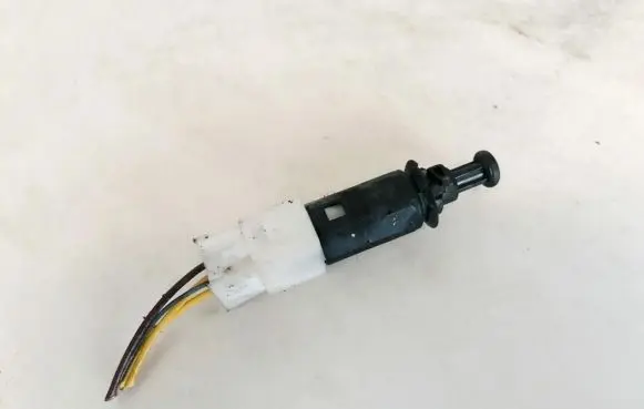Renault Laguna II Brake pedal sensor switch
