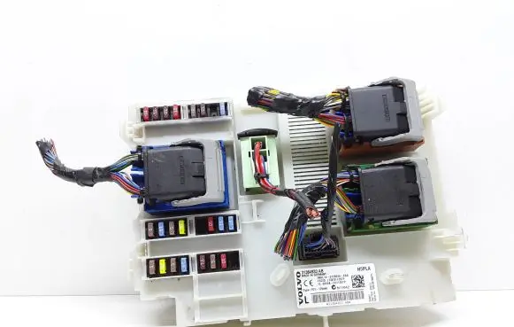 Volvo V60 Fuse module 31384933 31384933AB