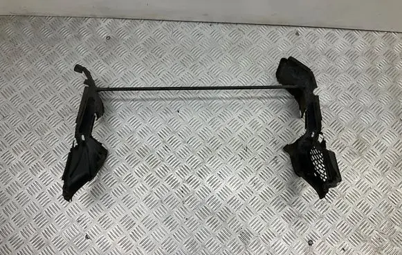 BMW 5 E60 E61 Radiator support slam panel 7184518 7184517